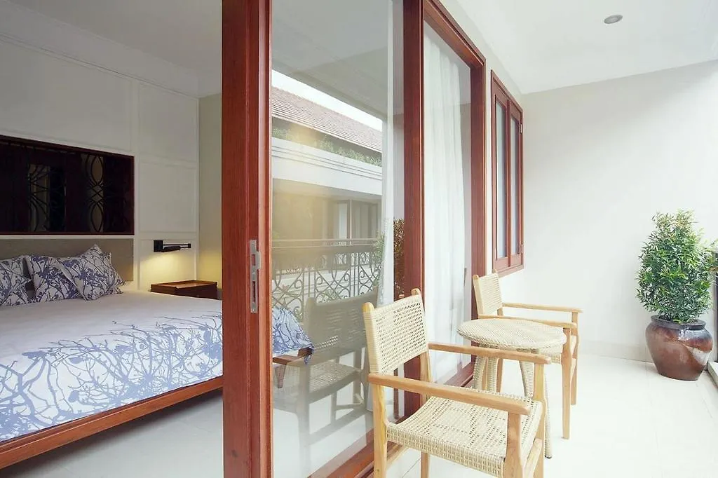 Seminyak Lagoon All Suites Hotel 3*,