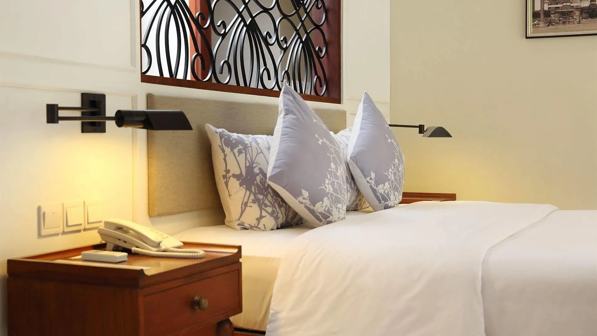 Seminyak Lagoon All Suites Hotel Indonesien
