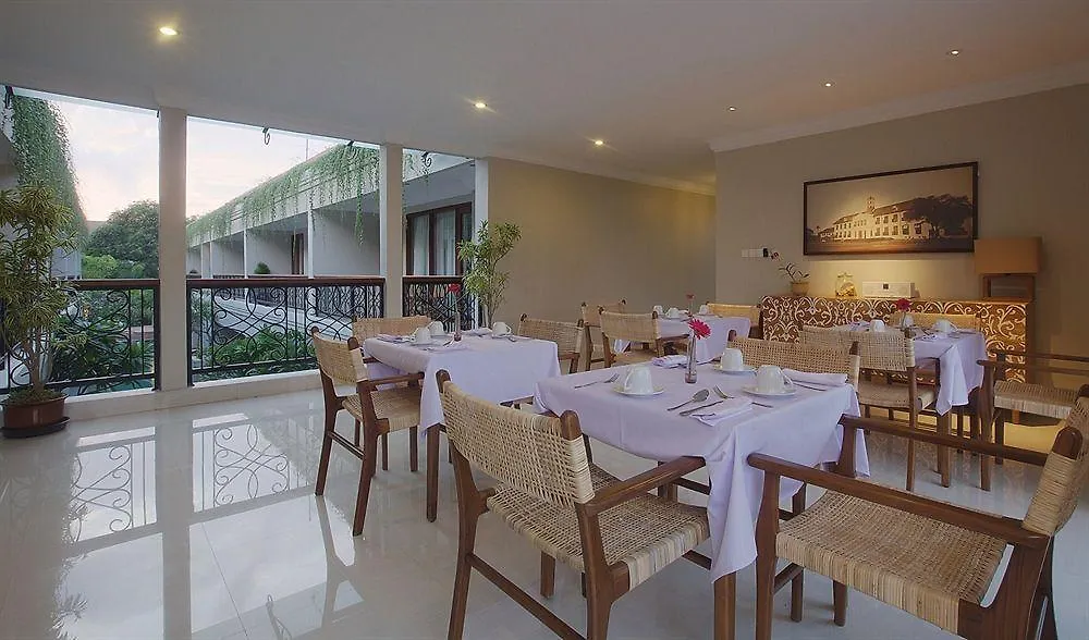 Seminyak Lagoon All Suites Hotel 3*,