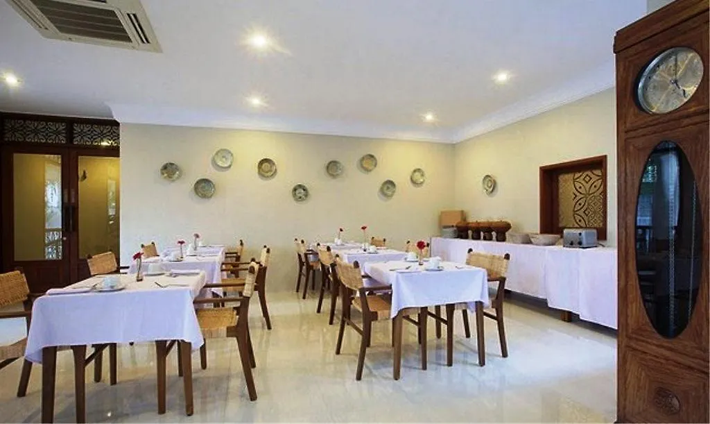 Seminyak Lagoon All Suites Hotel 3*,