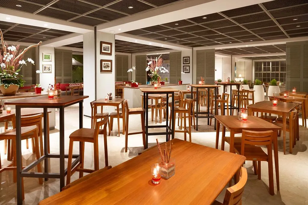 Seminyak Lagoon All Suites Hotel 3*,